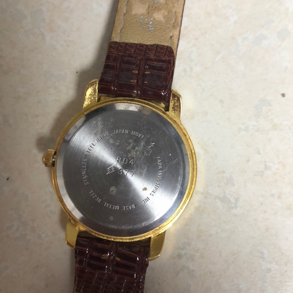 2 for $10 Gloria Vanderbilt women watch(works) - Picture 8 of 10